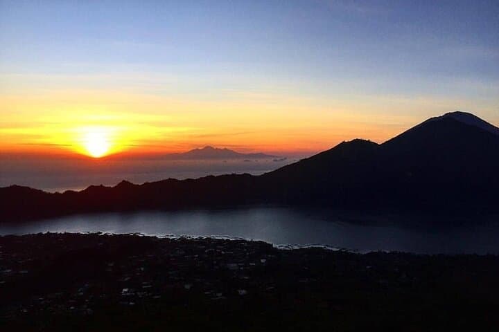 Bali Sunrise Mount Batur Trek: Volcano Hike and Natural Hot Springs photo 2