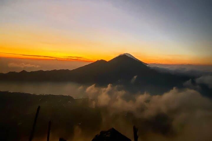 Bali Sunrise Mount Batur Trek: Volcano Hike and Natural Hot Springs photo 3