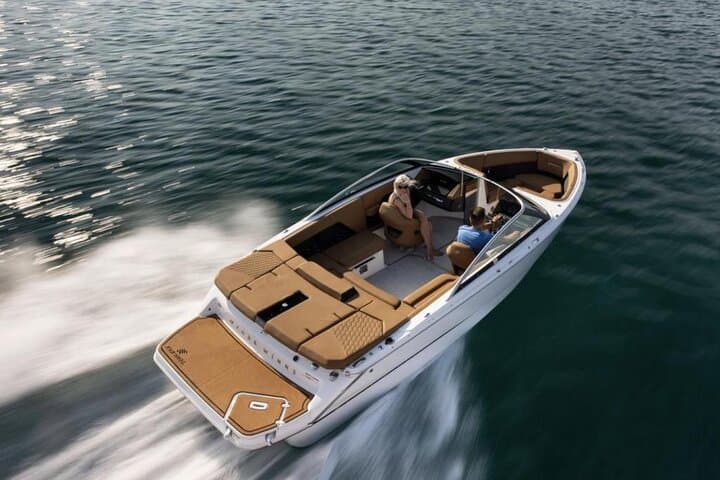 Lake Como Speedboat Limousine: 2-Hour Villa & Garden Cruise