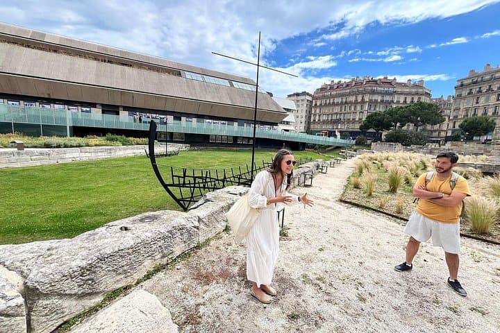 Marseille Actor-Led Walking Tour — Le Panier to Vieux-Port photo 5