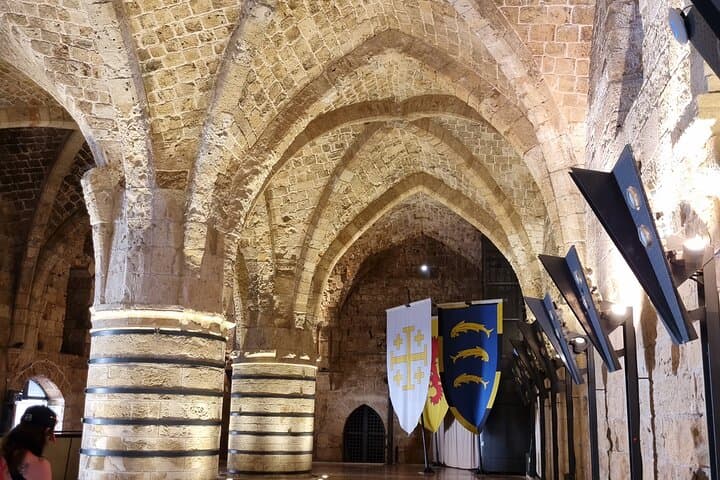 Acre and Rosh Hanikra Day Tour: Crusader Halls, White Cliffs & Sea Caves