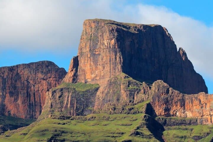 Half-Day Drakensberg Hike from Durban — uKhahlamba Peaks & Raptors