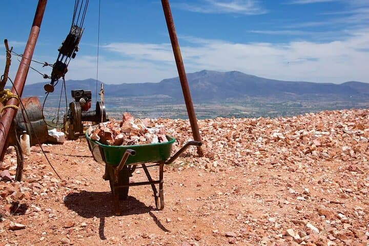 Cheese and Wine Route: Opal Mines, Vineyards & San Miguel de Allende Tour photo 3