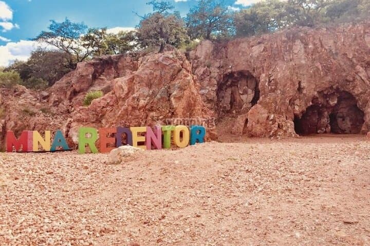 Cheese and Wine Route: Opal Mines, Vineyards & San Miguel de Allende Tour photo 4