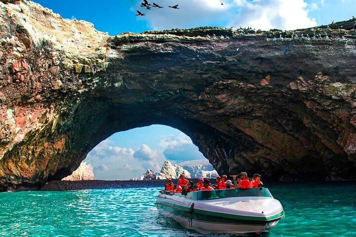 2-Day Lima Tour: Ballestas Islands, Huacachina Dunes & Pisco Vineyard photo 2