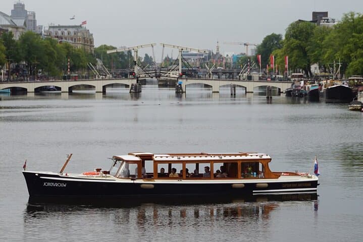 Electric Jonckvrouw Canal Cruise: Small-Group Amsterdam Experience photo 2