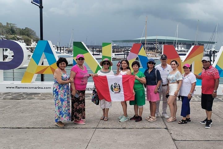 Panama Canal & Casco Viejo Private Tour — Locks, Causeway and City Highlights photo 3