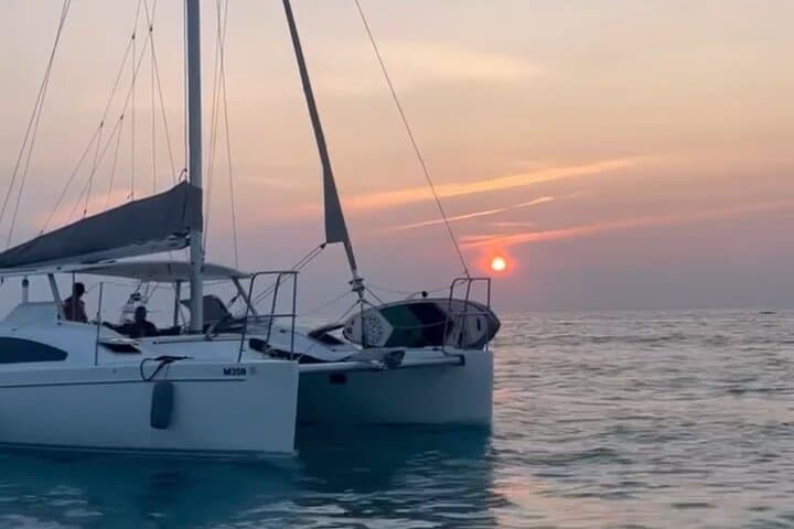 Bermuda Sunset Private Catamaran Cruise: 90-Minute Golden-Hour Sail photo 2
