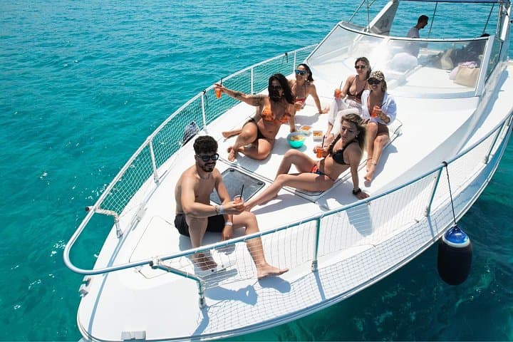 Sailing the Egadi: Favignana & Levanzo Private Boat Tour with Lunch
