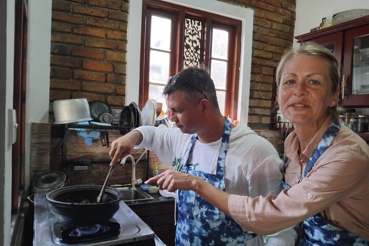 Hands-On Sri Lankan Cooking Class in Hikkaduwa — Learn Curries, Sambols & Coconut Techniques photo 5