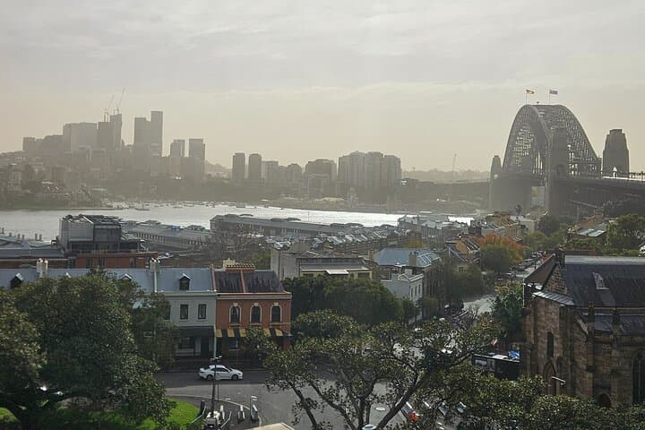 Private Sydney Bondi Beach Luxury Drive — Opera House, Harbour Bridge & Bondi Highlights