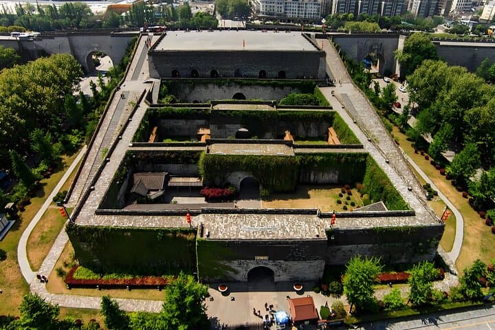 Private Nanjing Highlights Tour: Sun Yat-Sen Mausoleum, Zhonghua Gate & Confucius Temple photo 4
