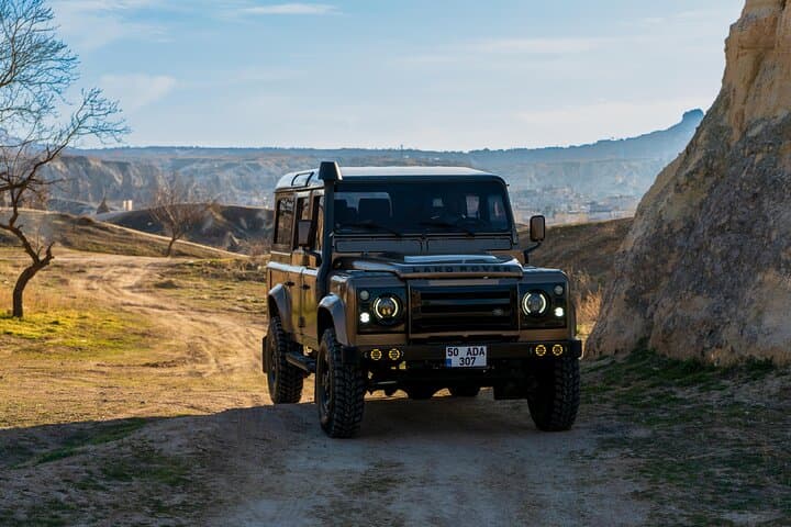 Jeep Safari & Sunrise Balloon Viewing in Cappadocia
