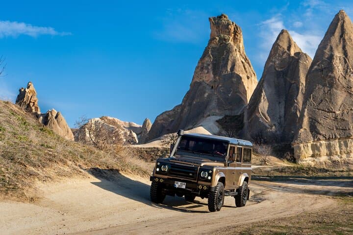 Jeep Safari & Sunrise Balloon Viewing in Cappadocia photo 2