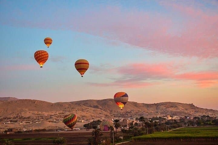 Hot Air Balloon Over Hatshepsut Temple: Luxor Sunrise Flight photo 4