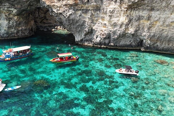 Private Speedboat to Blue Lagoon and Crystal Caves — 2-Hour Comino Escape photo 3