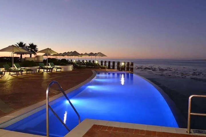 Cape Town to Kruger: 8-Day Hoedspruit Luxury Safari & City Highlights photo 3