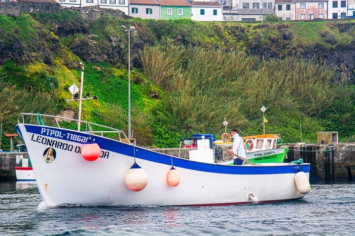 Traditional Azorean Fishing Experience from Rabo de Peixe: Hands-On Half-Day Trip photo 6