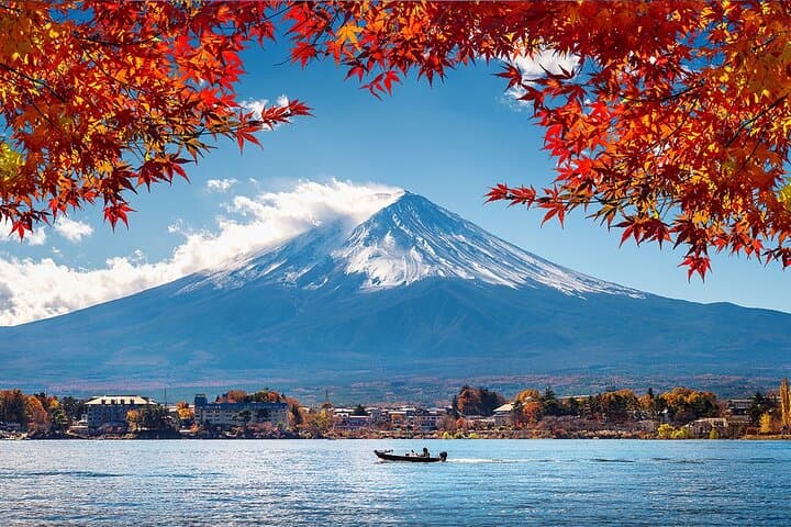 Mt. Fuji & Hakone One-Day Cultural Tour from Tokyo — Private Guide, Ropeway & Lake Cruise