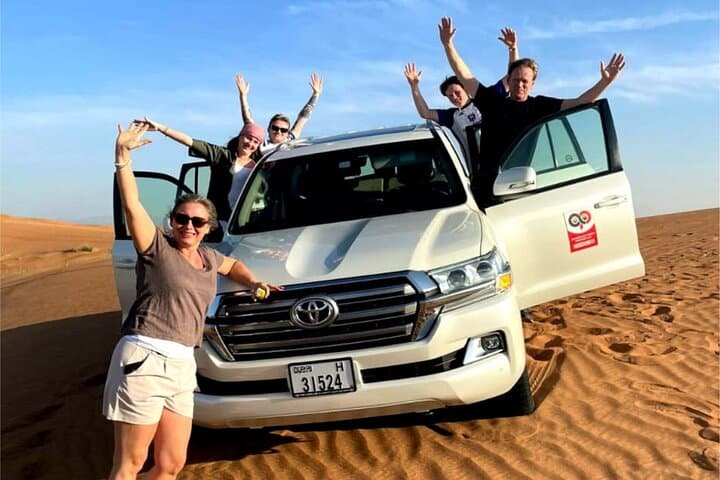 Dubai Evening Desert Safari: VIP Premium Camp & BBQ Dinner Experience