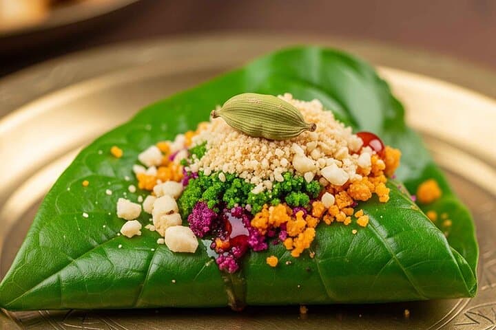 Varanasi Food Walk: Street Eats, Lassi & Banarasi Paan Tasting