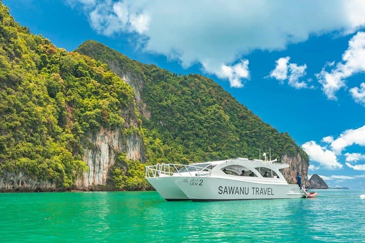 Phi Phi and Bamboo Island Speed Catamaran Day Trip from Phuket photo 2