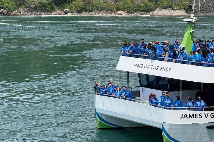 Maid of the Mist & Prospect Point: USA-Side Niagara Falls Boat Ride and Guided Walk photo 3