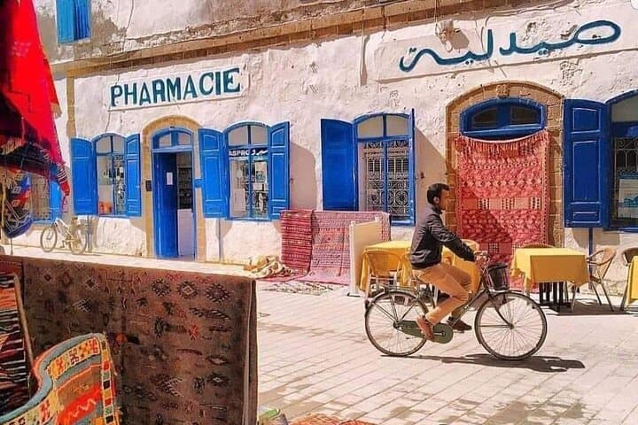 Private Day Trip from Essaouira to Marrakech: Scenic Transfer with Cultural Stops