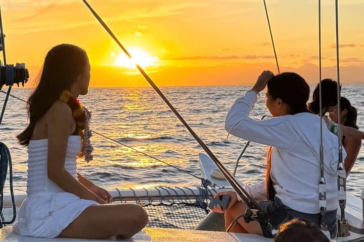 Affordable Afternoon Sail in Waikiki — Aloha Hour Cruise to Diamond Head photo 4