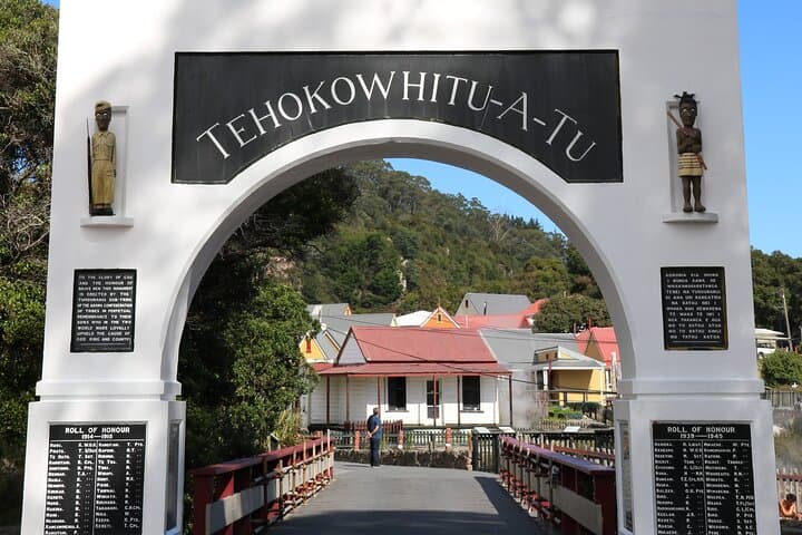 Whakarewarewa Guided Māori Village Tour — Rotorua’s Living Geothermal Heritage photo 3