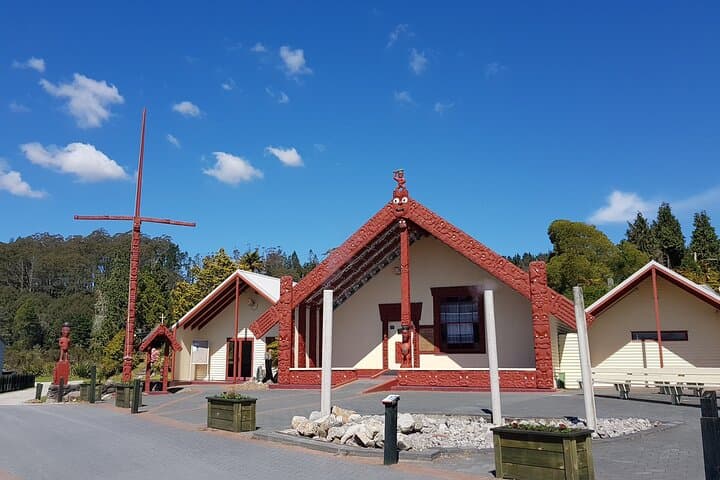 Whakarewarewa Guided Māori Village Tour — Rotorua’s Living Geothermal Heritage photo 5