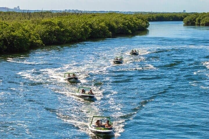 Drive a Speedboat and Snorkel Ángel Reef — Cancun Lagoon Adventure photo 5