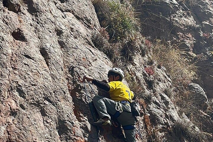 Half-Day Sacred Valley Rock Climbing Tour near Ollantaytambo photo 2
