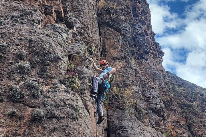 Half-Day Sacred Valley Rock Climbing Tour near Ollantaytambo photo 6