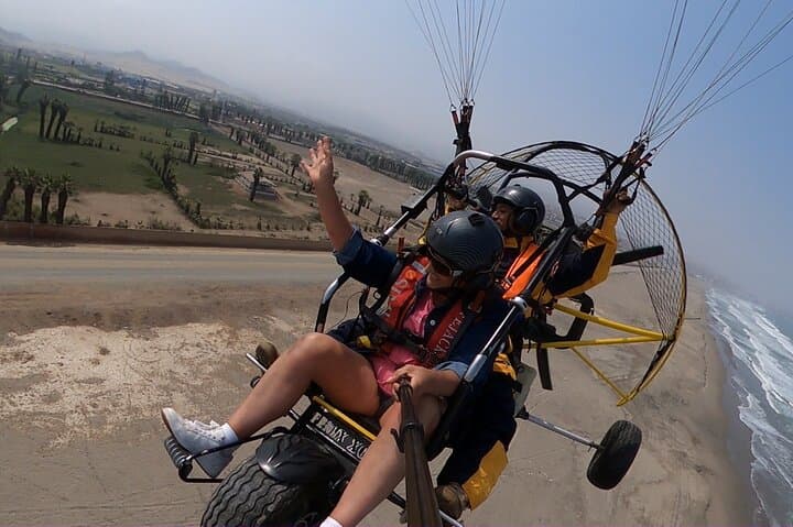 Paratrike Flight over Pachacamac Valley with Archaeological Tour photo 4