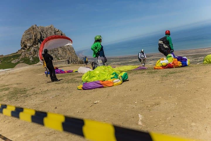 Tandem Paragliding Over Beshbarmag Mountain — Flights from Baku photo 3
