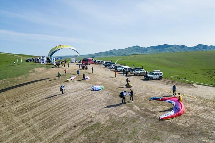 Tandem Paragliding Over Beshbarmag Mountain — Flights from Baku photo 6