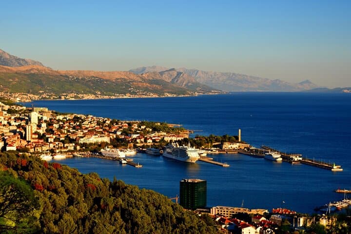 Split to Brač Ferry: Fast Scenic Transfer to Supetar & Milna photo 6