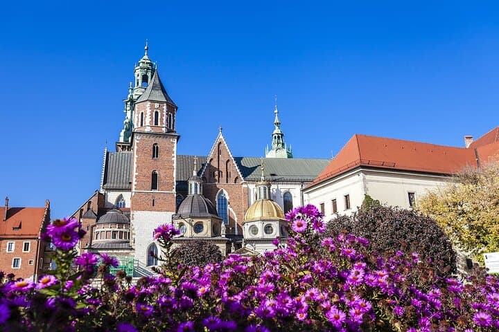 Self-Guided Audio Tour of Wawel Hill: History, Views & Practical Tips photo 3