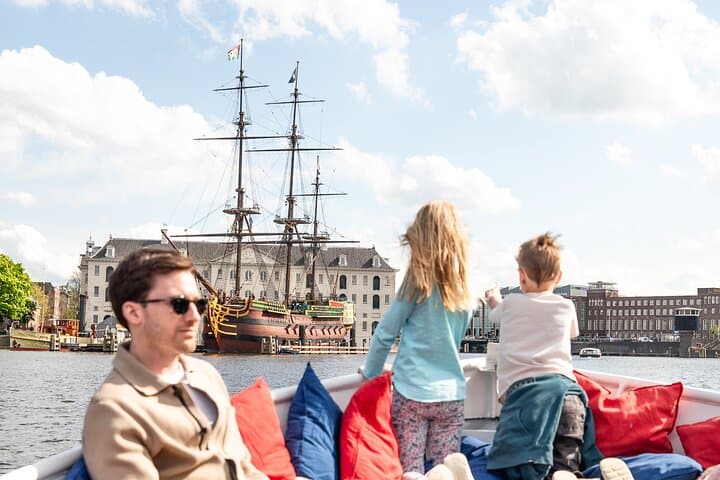 Open-Boat Canal Cruise from Amsterdam Central Station: Live-Guided Highlights photo 6