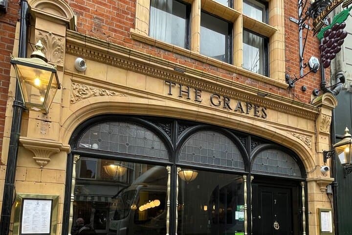 Oxford Historic Pubs Walking Tour: Self-Guided Audio Route photo 2