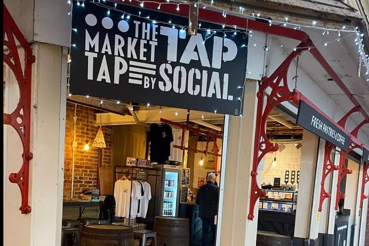 Oxford Historic Pubs Walking Tour: Self-Guided Audio Route photo 3