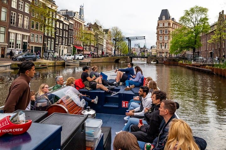 Amsterdam Canal Cruise from Central Station with Open Bar photo 6