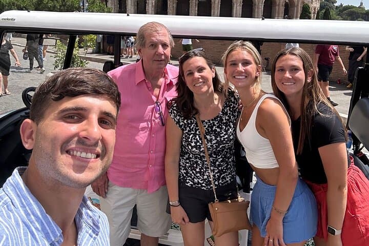 Explore Rome by Golf Cart: 4-Hour Historic Inner-City Tour
