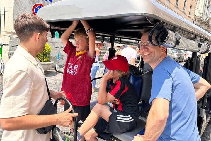 Explore Rome by Golf Cart: 4-Hour Historic Inner-City Tour photo 2