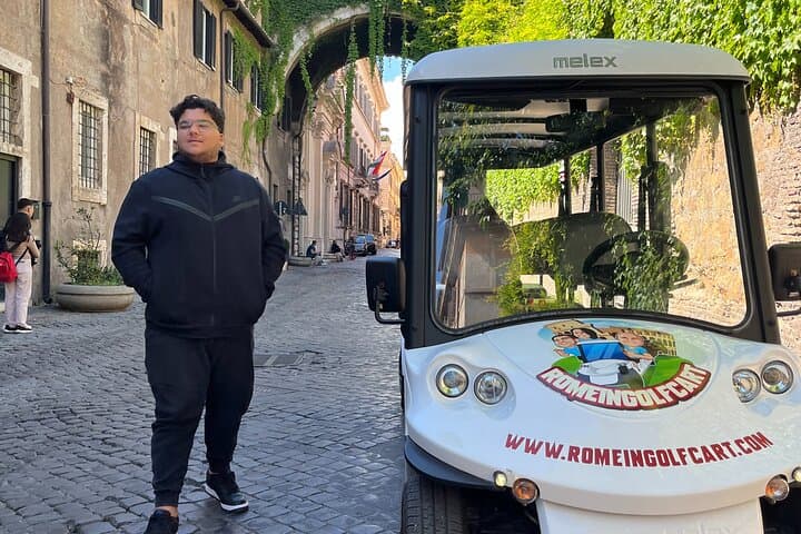 Explore Rome by Golf Cart: 4-Hour Historic Inner-City Tour photo 6