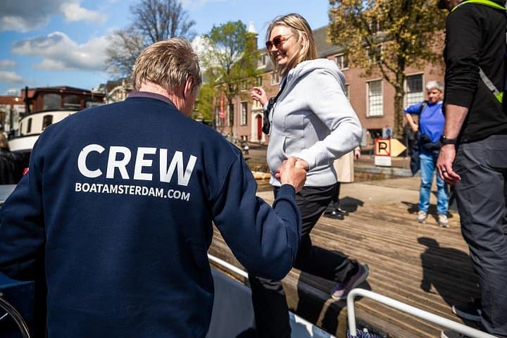 Amsterdam Open Boat Canal Cruise — Live-Guided Old City Center Tour with Drinks photo 3