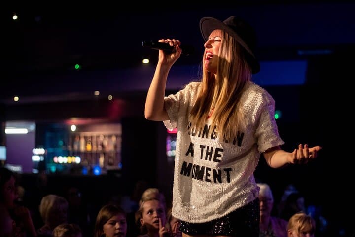 Ultimate Pop Party at Viva Blackpool: Family-Friendly Tribute Concerts photo 3