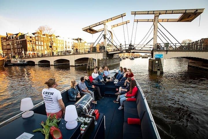 Amsterdam Canal Cruise from Central Station with Open Bar
