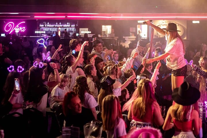 Ultimate Pop Party at Viva Blackpool: Family-Friendly Tribute Concerts